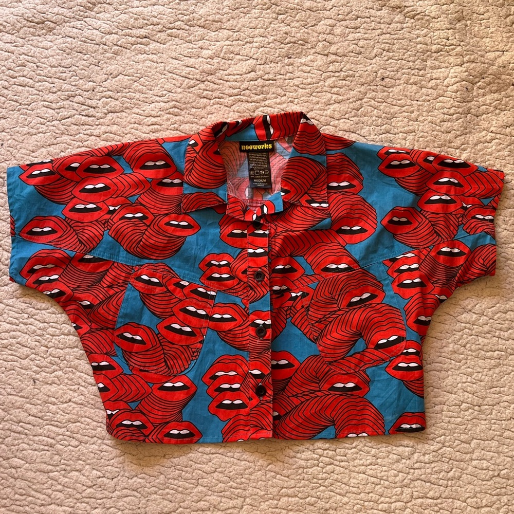 Nooworks Mouths western crop top